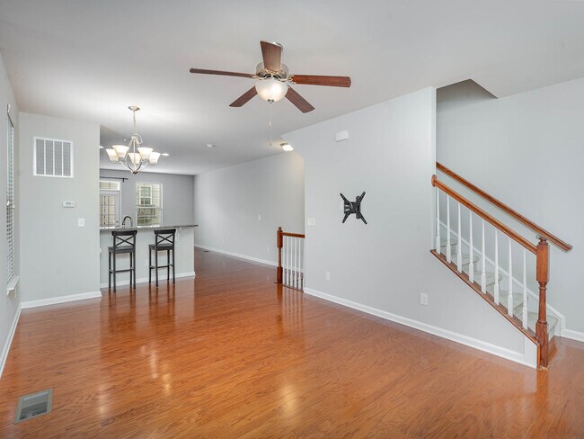 Building Photo - 13844 Winmau Ln