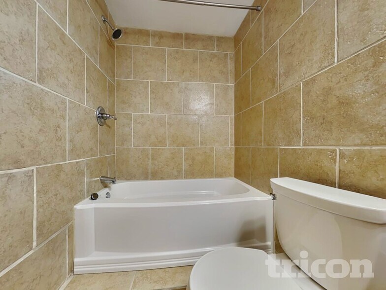 Building Photo - 2940 Emerald Springs Dr