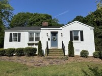 Building Photo - 116 Druid St