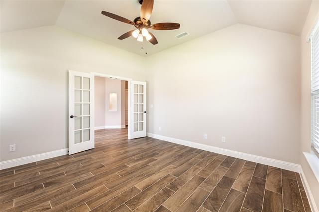 Building Photo - 1304 Lancaster Dr
