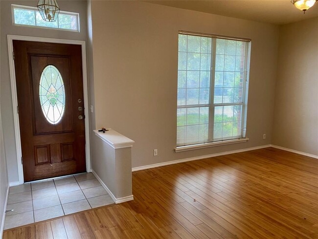 Building Photo - 6832 Auckland Dr