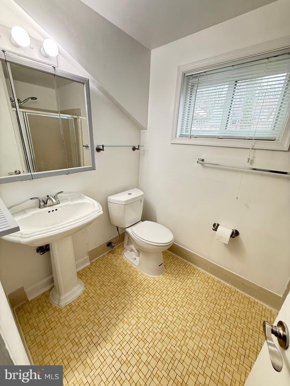 Building Photo - 11212 Dewey Rd