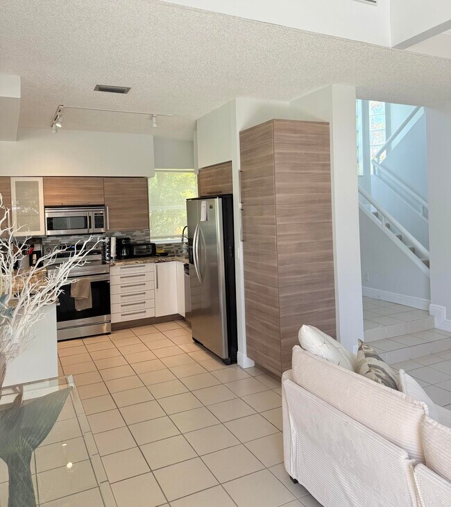 Building Photo - 17691 Tiffany Trace Dr