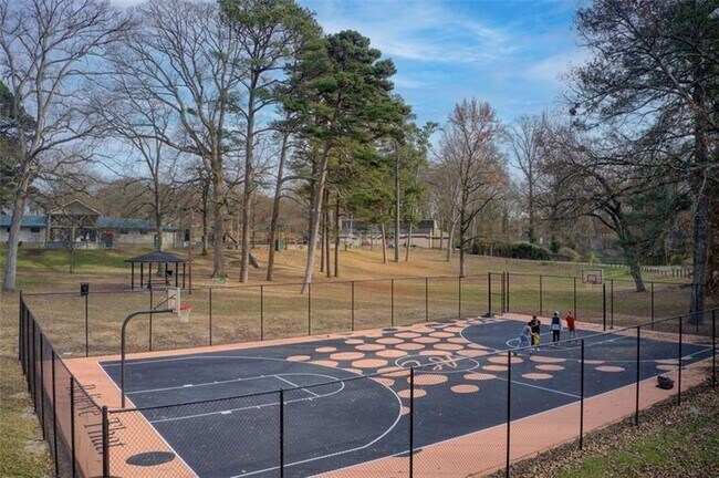 Building Photo - 1240 Oakland Terrace SW