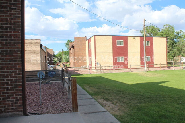 Building Photo - 522 Bell Ct