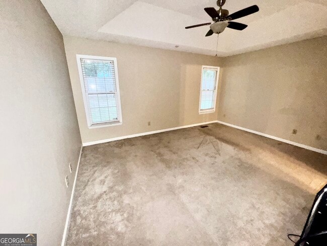 Building Photo - 216 Spring Hill Ct