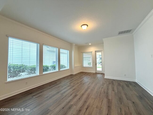 Building Photo - 187 Southern Oak Dr