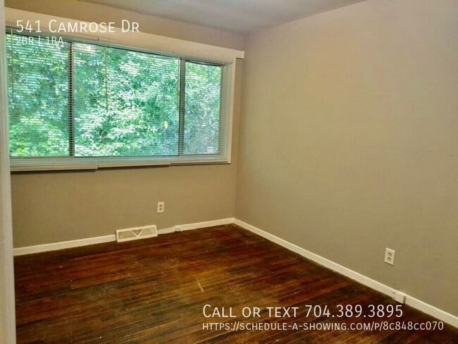 Building Photo - 541 Camrose Dr