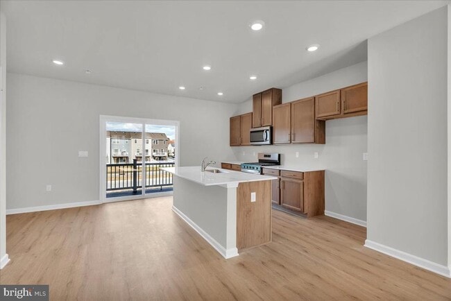 Building Photo - 220 Sandy Rdg Rd