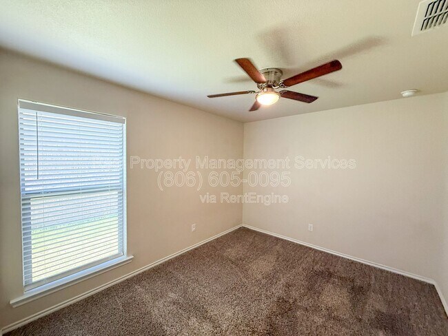 Building Photo - 14309 Vernon Ave