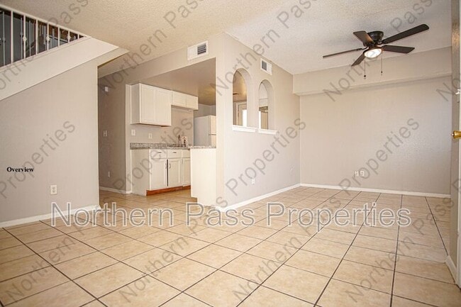 Building Photo - 11026 Splendor Ct