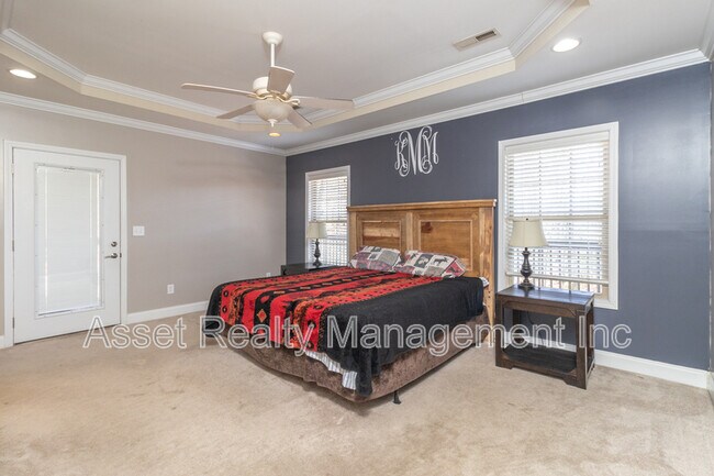 Building Photo - 306 White Cap Ln