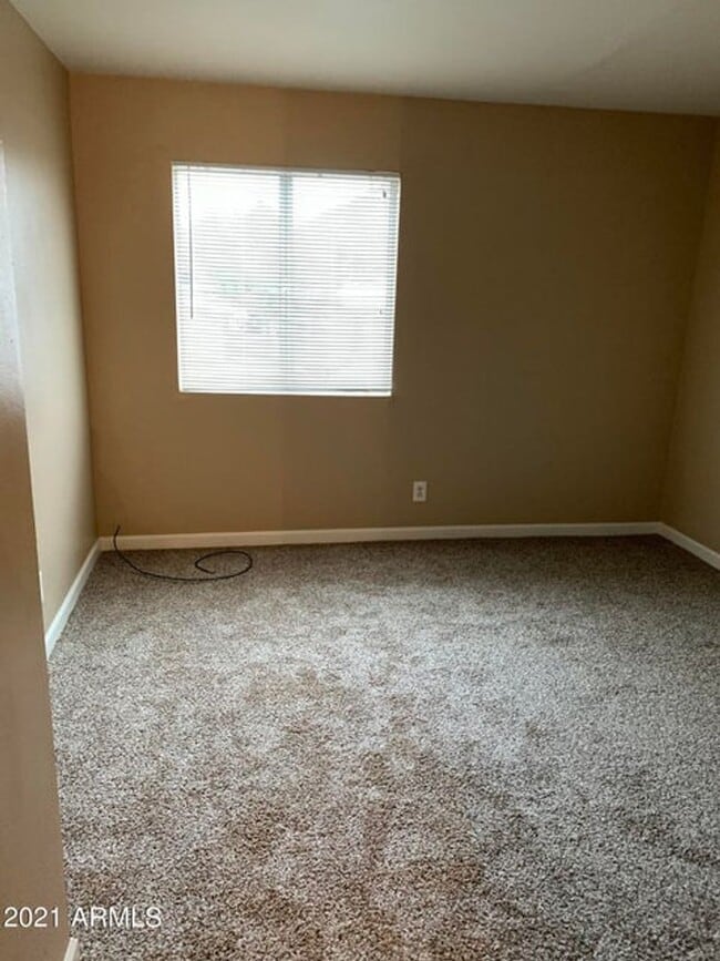 Building Photo - Nice 2 Bedroom in  Phoenix