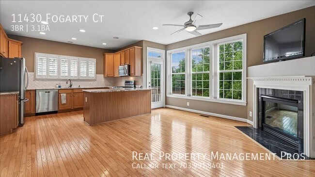 Building Photo - 11430 Fogarty Ct