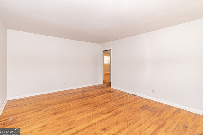 Building Photo - 207 Buchanan Terrace