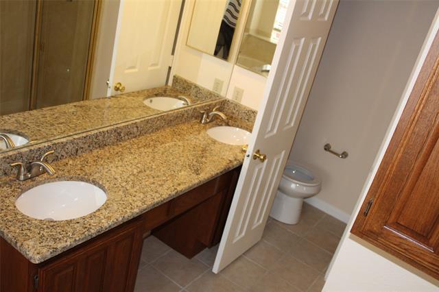 Building Photo - 4112 Howard Dr