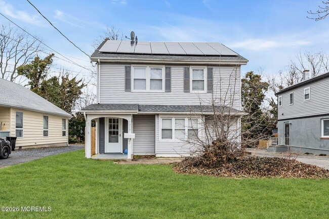 Building Photo - 1227 Bay Ave