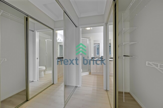 Building Photo - Charming 2-Bed Townhouse Retreat in Bothell with 2.5 Baths – Your Perfect Sanctuary Awaits!