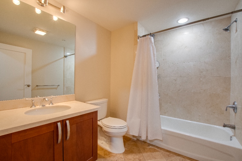 Building Photo - 5410 La Jolla Blvd