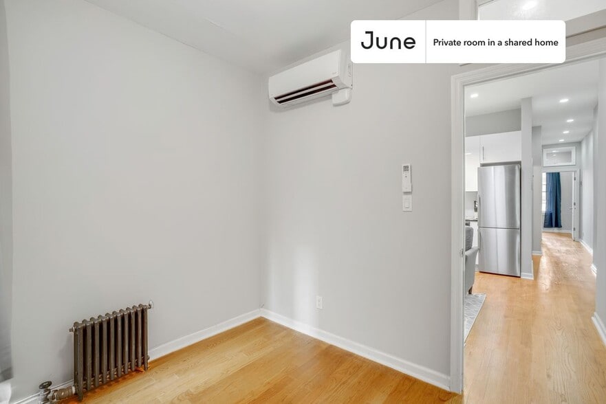 Building Photo - Room in Shared 3 bed/1 bath home