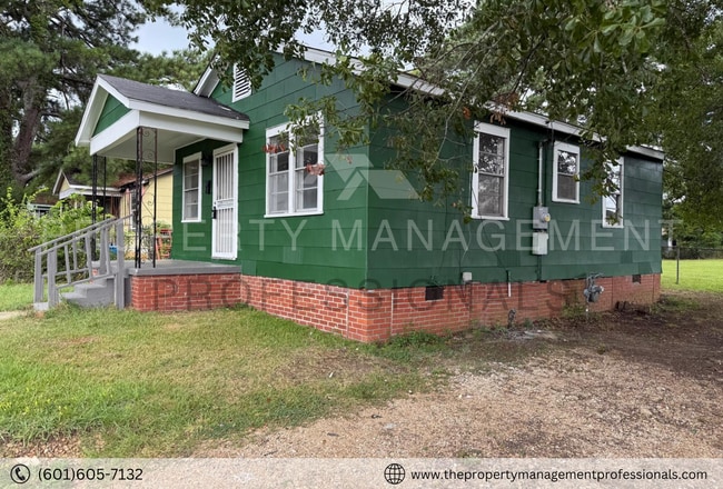 Building Photo - 1314 Alamo St