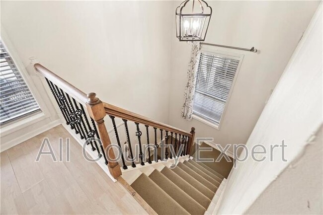 Building Photo - 2901 Lenox Rd NE