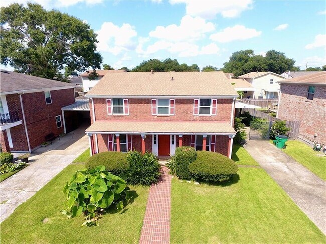 Building Photo - 316 Bienville Dr