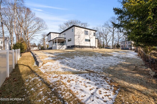 Building Photo - 459 Harnell Ave
