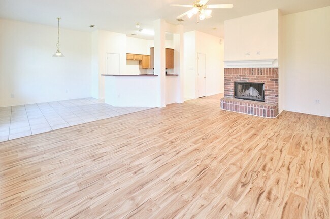Building Photo - 501 Harvard Dr