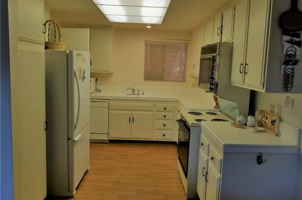 Building Photo - 3033 Via Vista