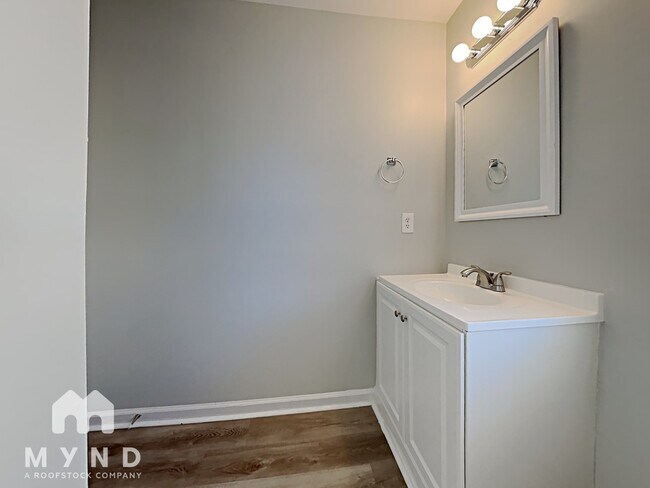 Building Photo - 4253 Beacon Crest Way