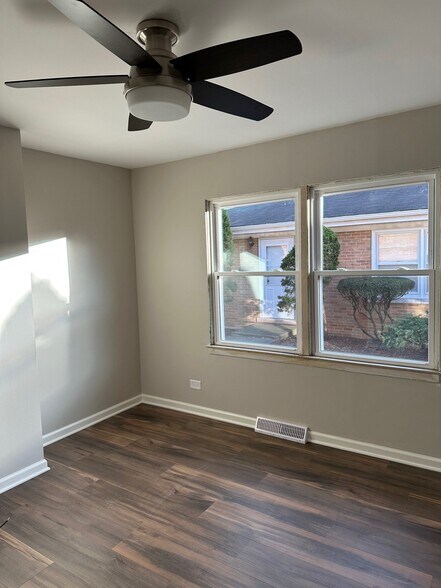 Building Photo - 62 S Westmore-Meyers Rd