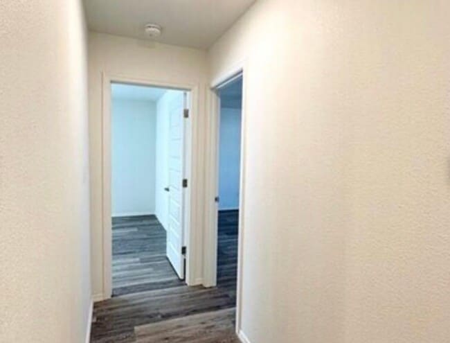 Building Photo - 4223 W Santa Fe St