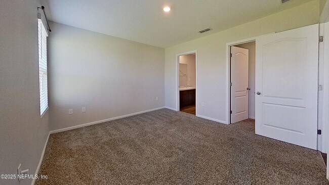 Building Photo - 5471 Hollow Birch Dr
