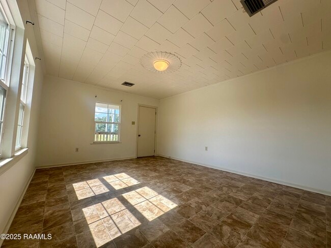 Building Photo - 1033 Erika Ln
