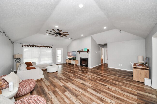 Building Photo - 20923 Moor Lily Ct
