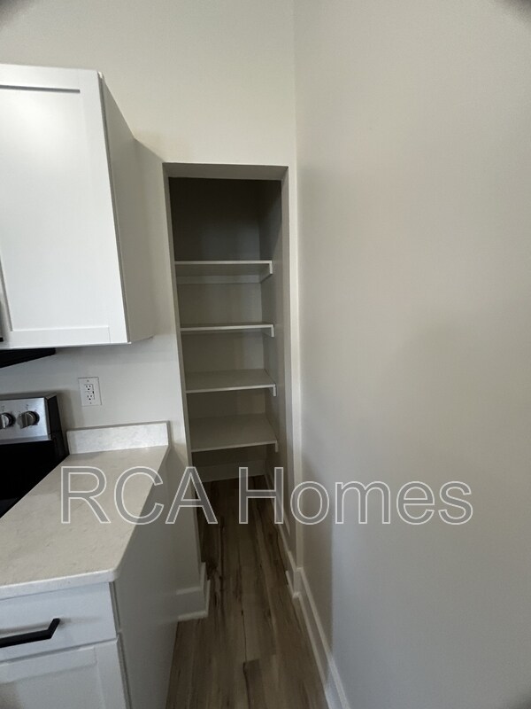 Building Photo - 3453 E 26th St