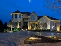 Building Photo - 525 Senon Dr