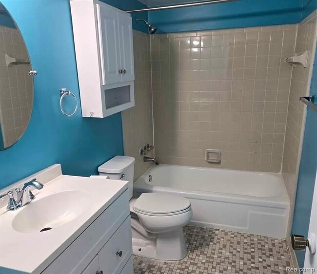 Building Photo - 51166 Johns Dr