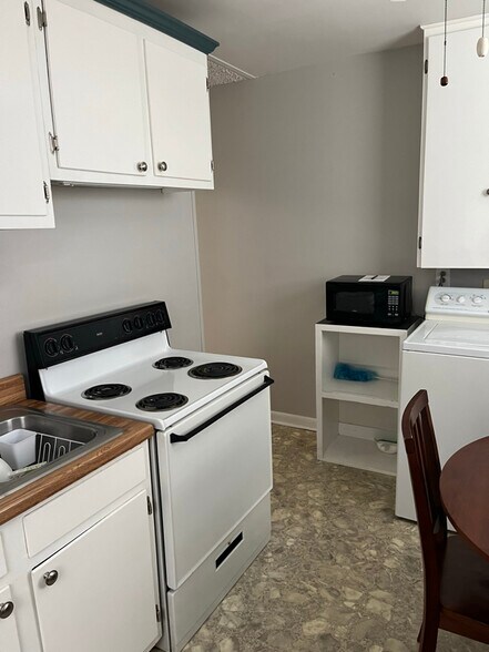 Building Photo - 414 Kinsey Blvd