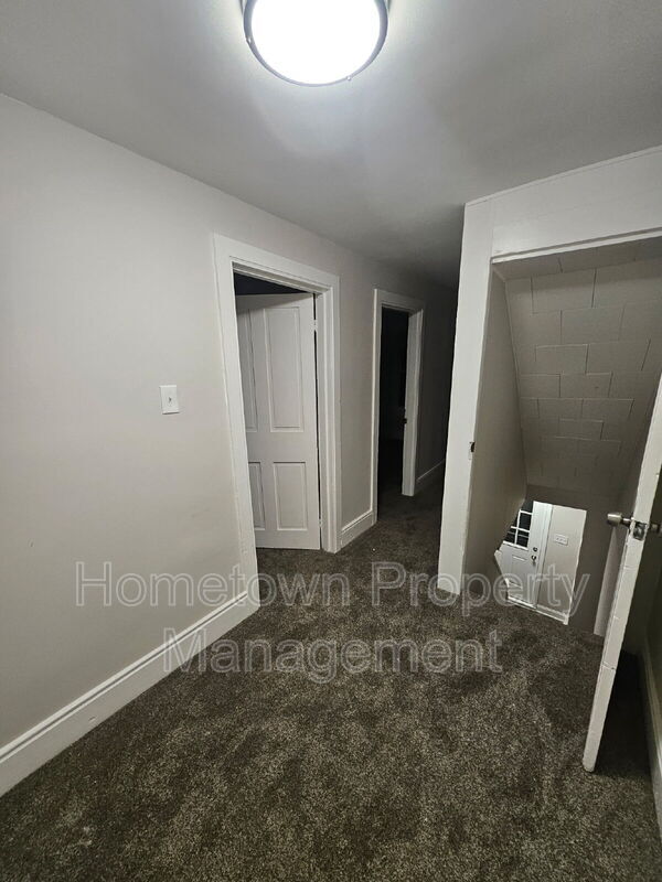 Building Photo - 2689 Strickhouser Rd