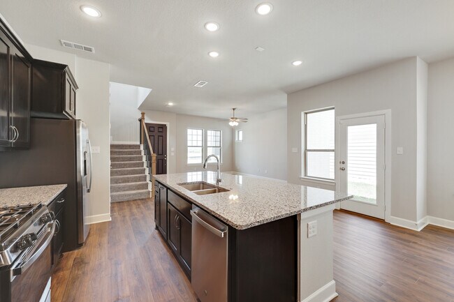 Building Photo - 14421 Walsh Ave