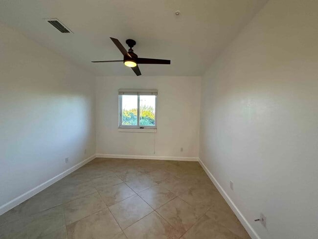 Building Photo - 1602 Coastal Bay Blvd