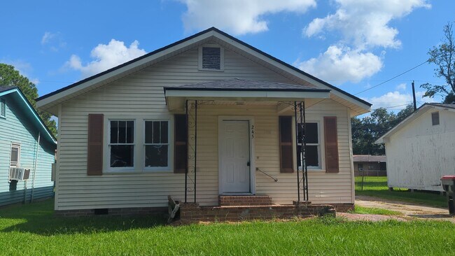 Building Photo - 245 Sherwood Dr