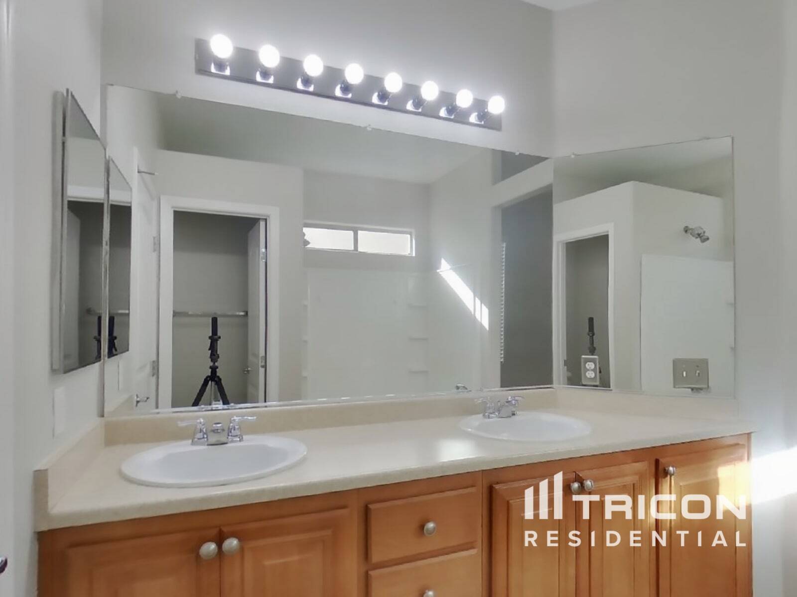 Building Photo - 2204 Turtle Beach Ave