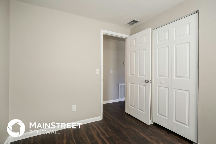 Building Photo - 7313 Zapata Dr