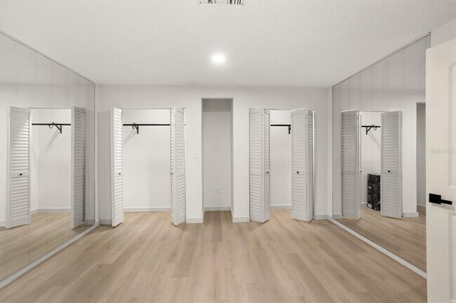 Building Photo - 8725 Erie Ln