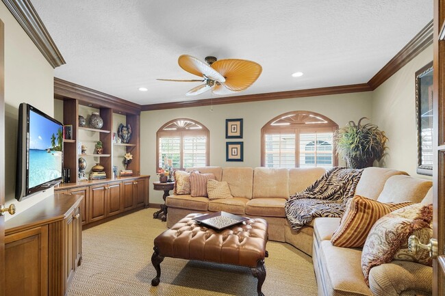 Building Photo - 222 Legendary Cir