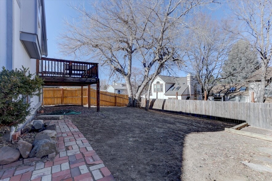 Building Photo - 13553 W 65th Pl