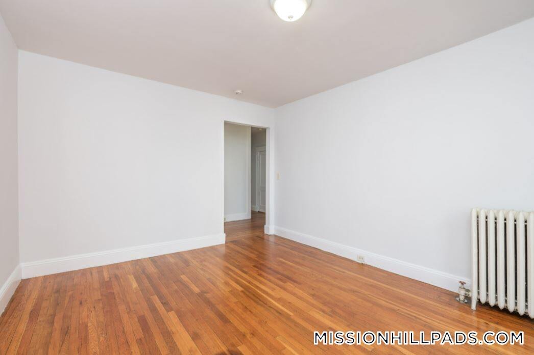Building Photo - 49 Worthington St